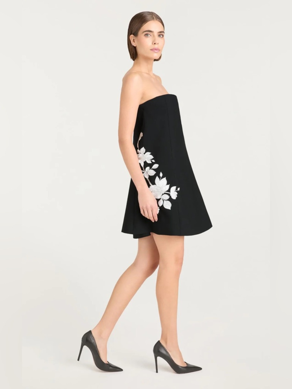 Cinq à Sept Irla Strapless Mini Dress Black Ivory Floral Embroidered Womens 10